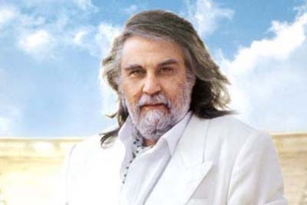 هنرمند دیگری قربانی کرونا شد /  ونجلیس خالق موسیقی " فتح بهشت " درگذشت