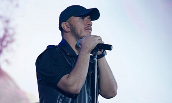 گزارش تصویری کنسرت 25 اردیبهشت &laquo; اشوان &raquo;