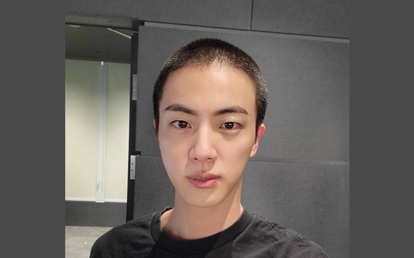 اولین عضو گروه &laquo;بی تی اس&raquo; به سربازی می&zwnj;رود