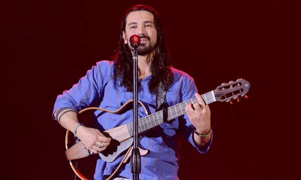 گزارش تصویری کنسرت 10 تیر امیرعباس گلاب