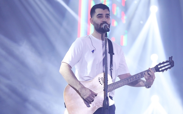 گزارش تصویری کنسرت 30 اردیبهشت " علی یاسینی"