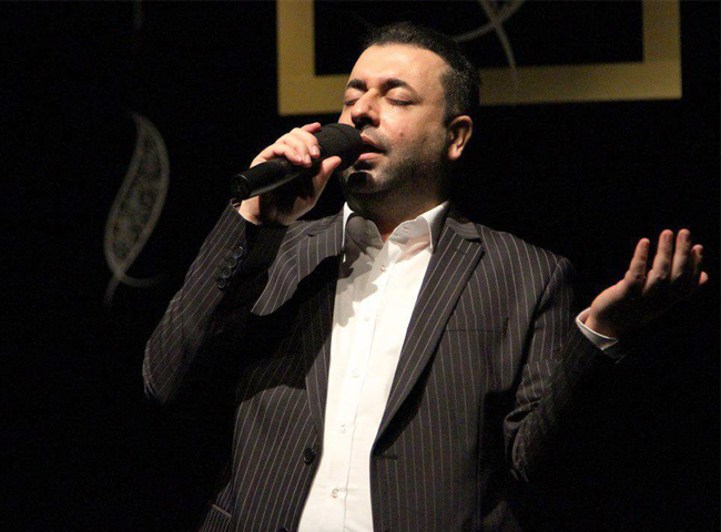 &laquo;پیام عزیزی&raquo; با گروه هشتاد نفره دف نوازان روی صحنه می&zwnj;رود /پیام عزیزی: موسيقي عرفاني در ادوار تاريخ جايگاه ويژه خود را حفظ كرده است