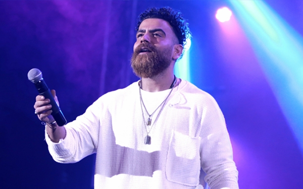 گزاش تصویری کنسرت 11 آذر " معین زندی "