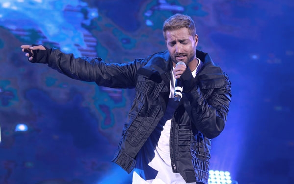 گزارش تصویری کنسرت 5 فروردین " ماکان بند "