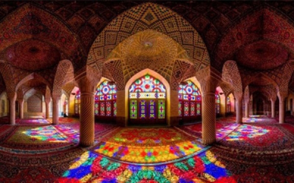 ترویج فرهنگ اسلامی؛ حرکت به سوی هویت، معنویت و اخلاق اجتماعی