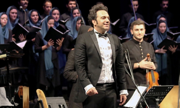 نوشین کشوری